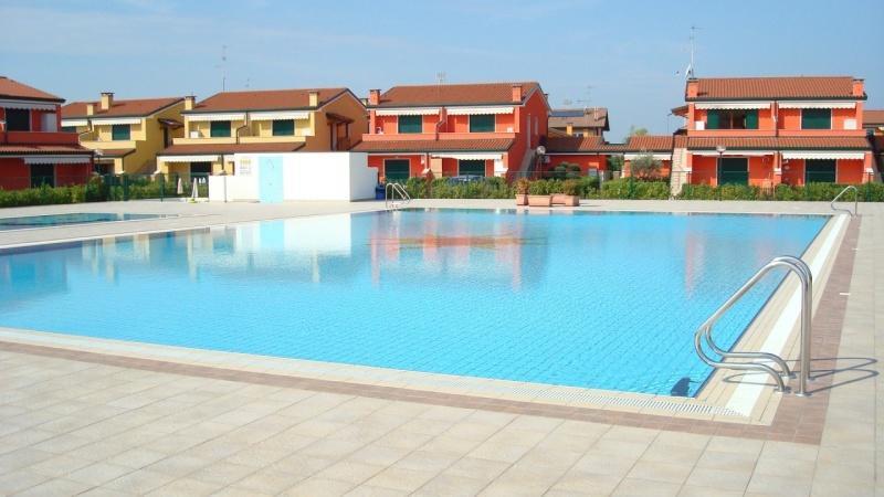 Residence Villaggio Dei Fiori Con Piscina E Posto Spiaggia Incluso Caorle Værelse billede